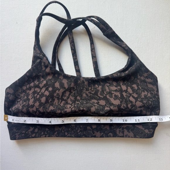 Lululemon Energy Longline Strappy Bra Black Camo Size 6 - Picture 3 of 4